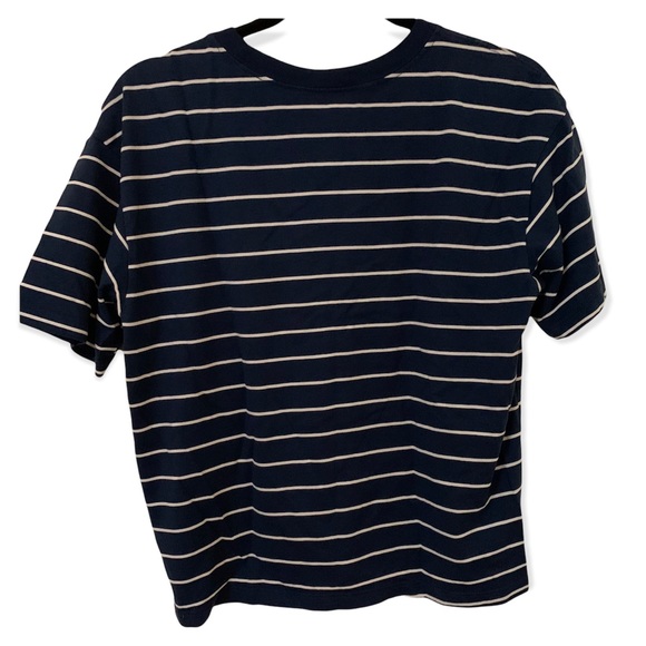 TIME AND TRU | Women’s | Navy w/ White Horizontal Striped Semi Crop Tee | M - Picture 3 of 7